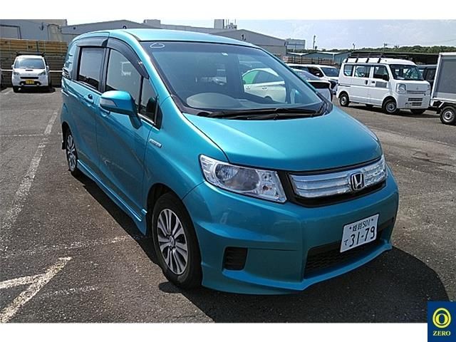 24 Honda Freed spike GP3 2012 г. (ZERO Osaka)